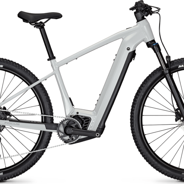 Bicicletta elettrica Focus con motore centrale, sospensioni e pneumatici Maxxis, progettata per prestazioni off-road